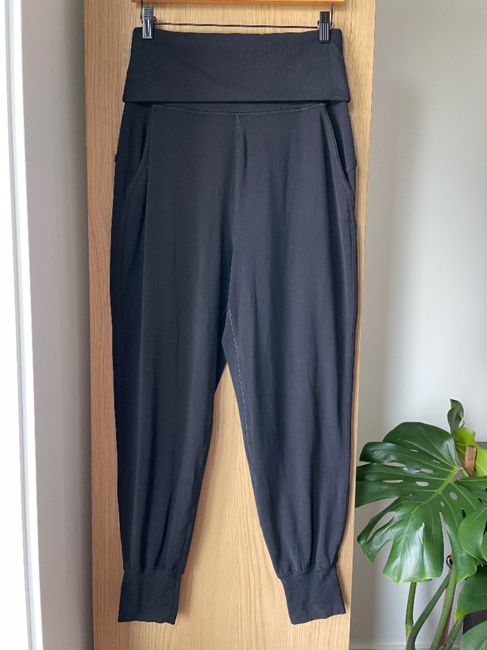 Lululemon Align Ribbed Waist Joggers - Size 6